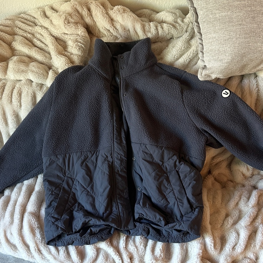 Vuori Highlands Sherpa Jacket